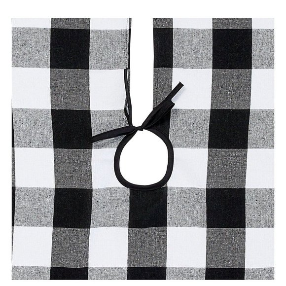 Black and‎ White Buffalo Plaid Christmas Tree Skirt 48 in by Holiday Time 48” - Picture 4 of 5